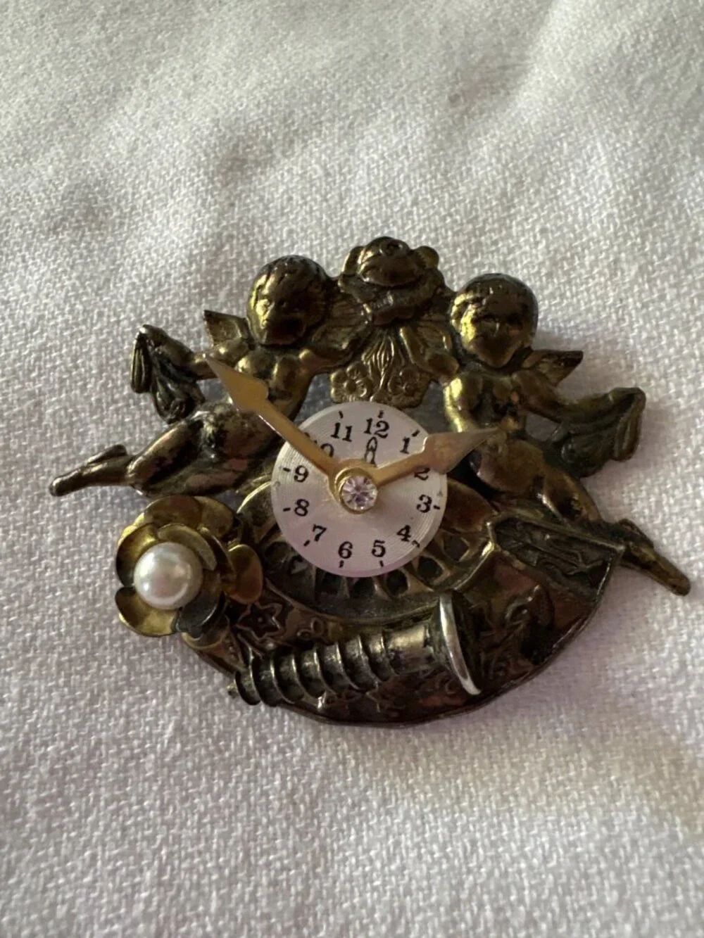 N/A gold tone